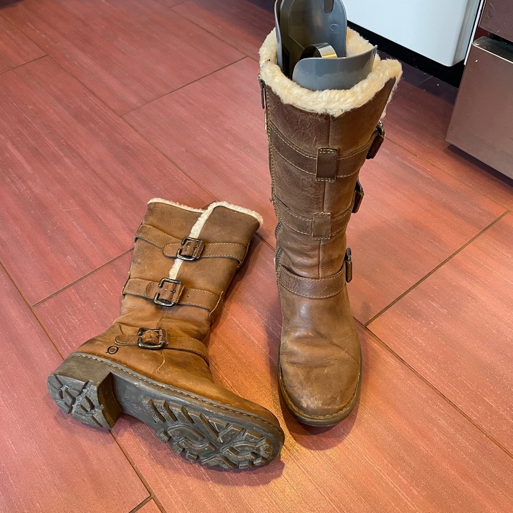 Born leather boots with triple buckle